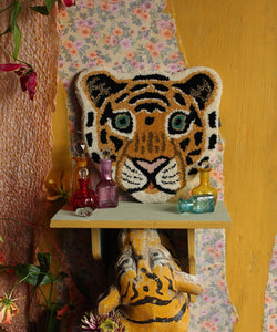 cloudy tiger head rug waterford